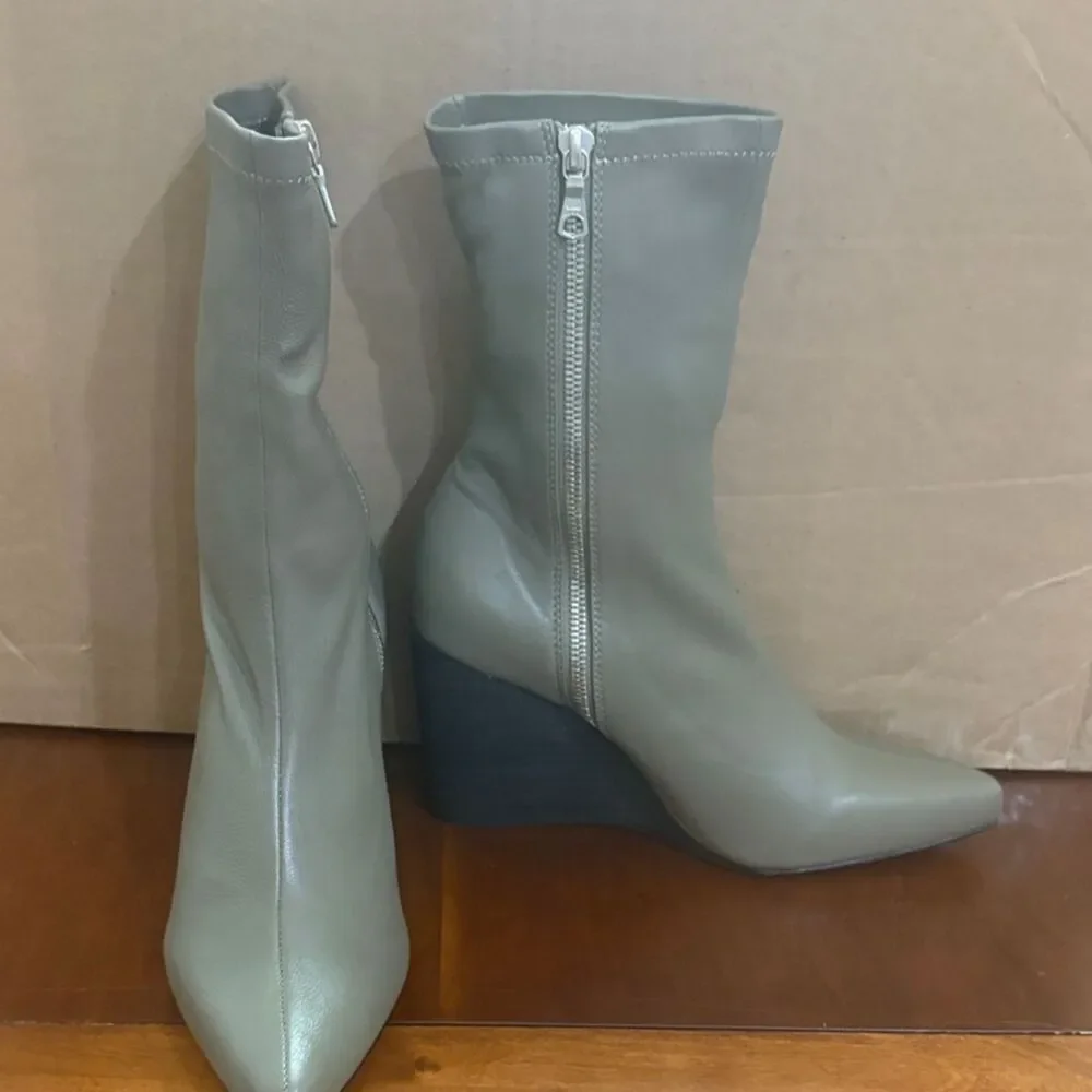 Rag & Bone Phoenix Sage Green Stretch Leather Wedge Boots Size 37.5 NWOT